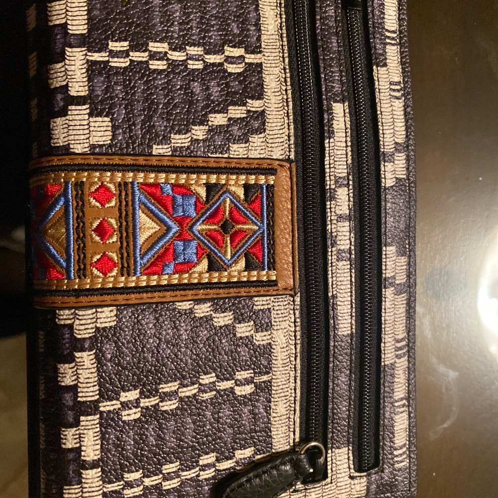Brighton wallet